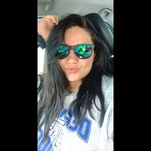 Meet your Posher, Haley